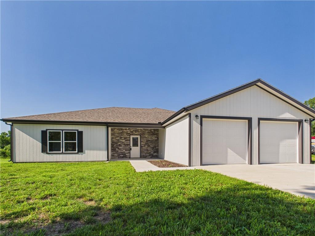 Listing Photo MLS #HMS2626356
