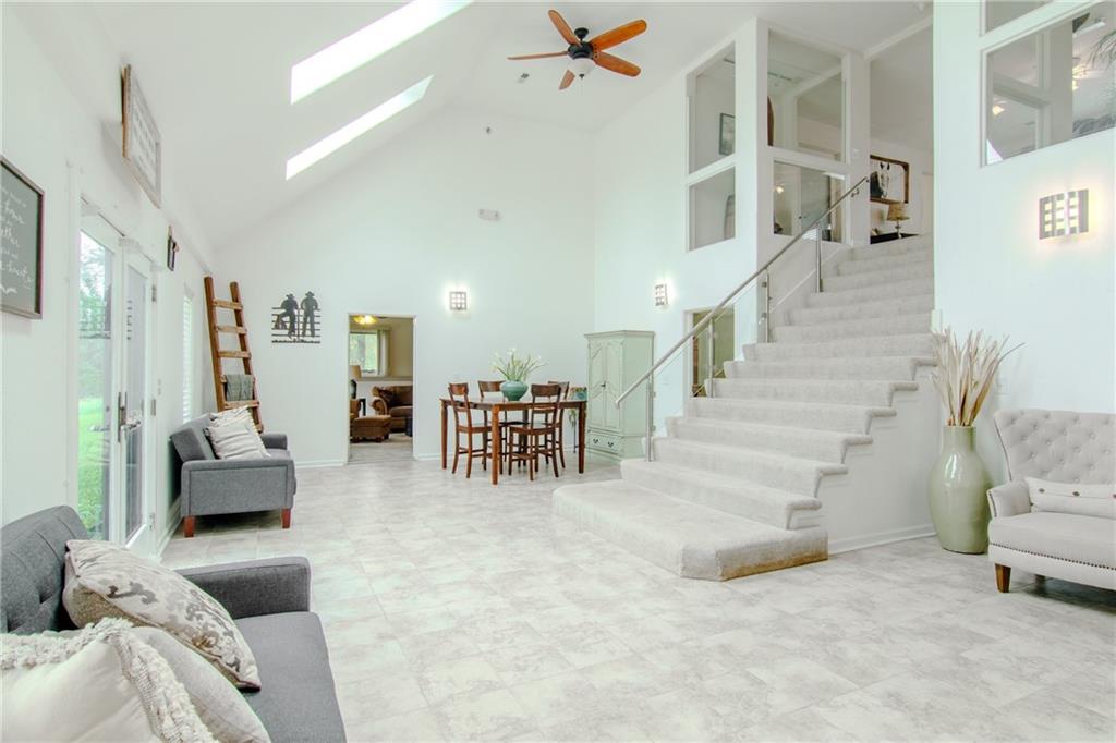 Listing Photo MLS #HMS2626365