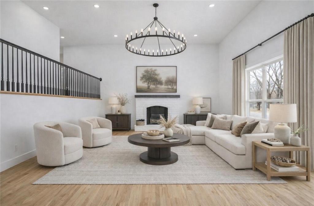 Listing Photo MLS #HMS2626692
