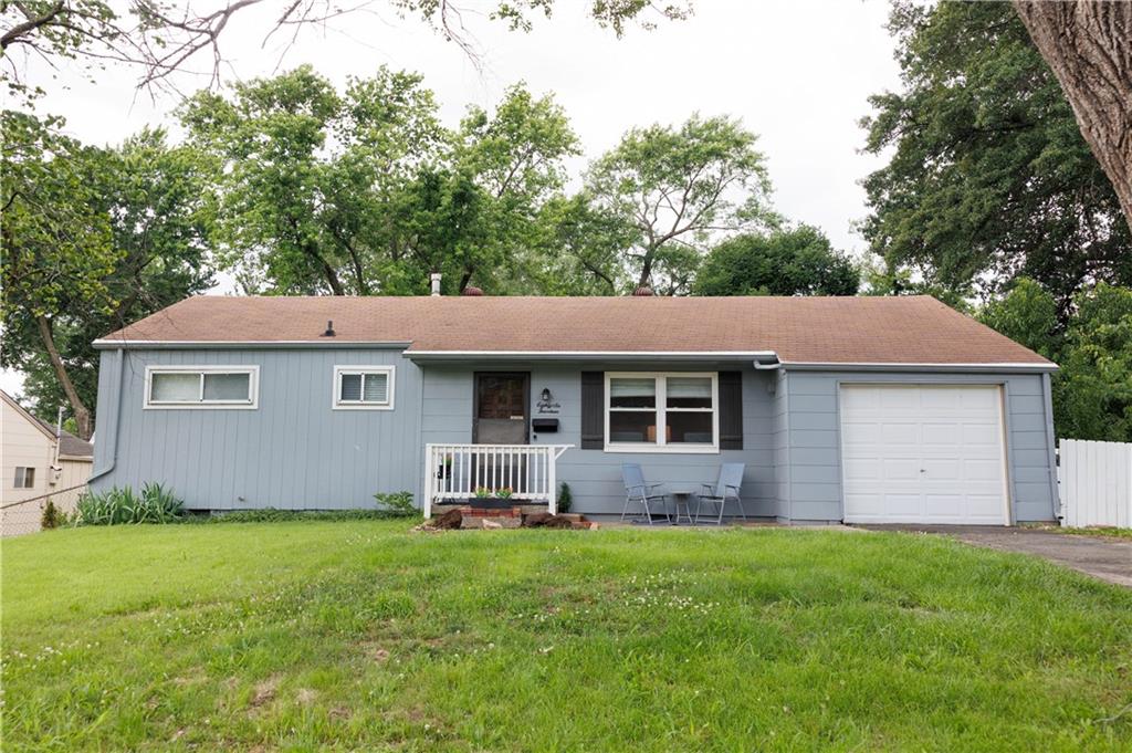 Listing Photo MLS #HMS2626842
