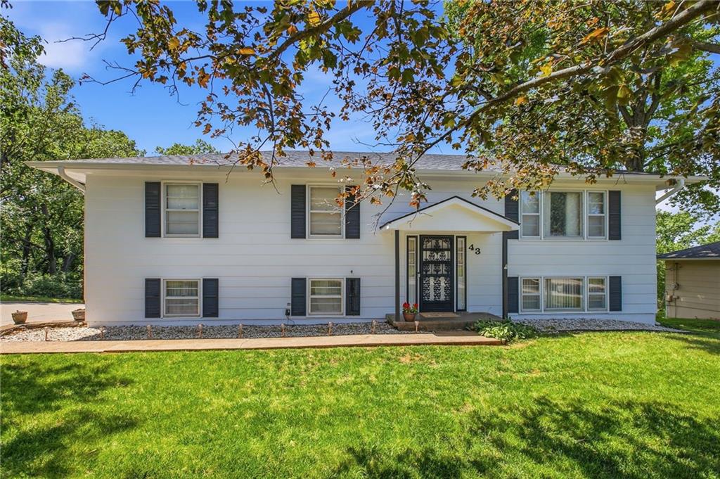 Listing Photo MLS #HMS2627016