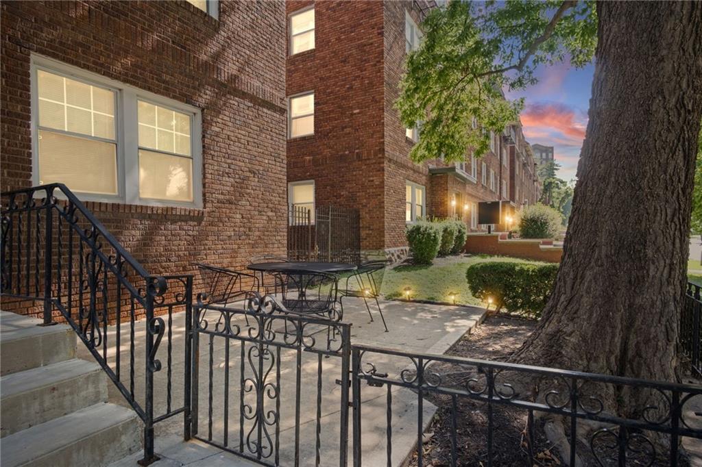 Listing Photo MLS #HMS2627369