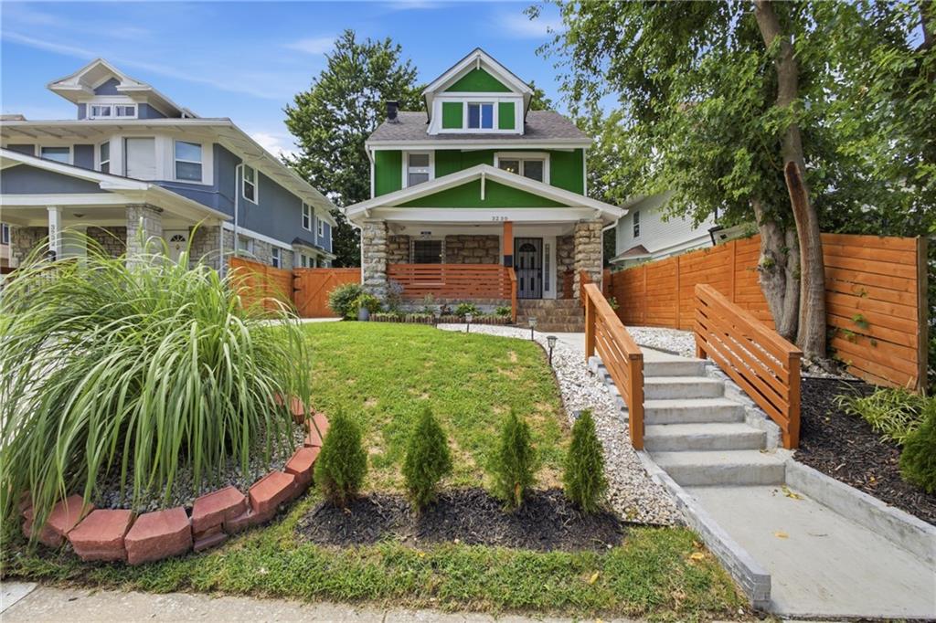 Listing Photo MLS #HMS2627470
