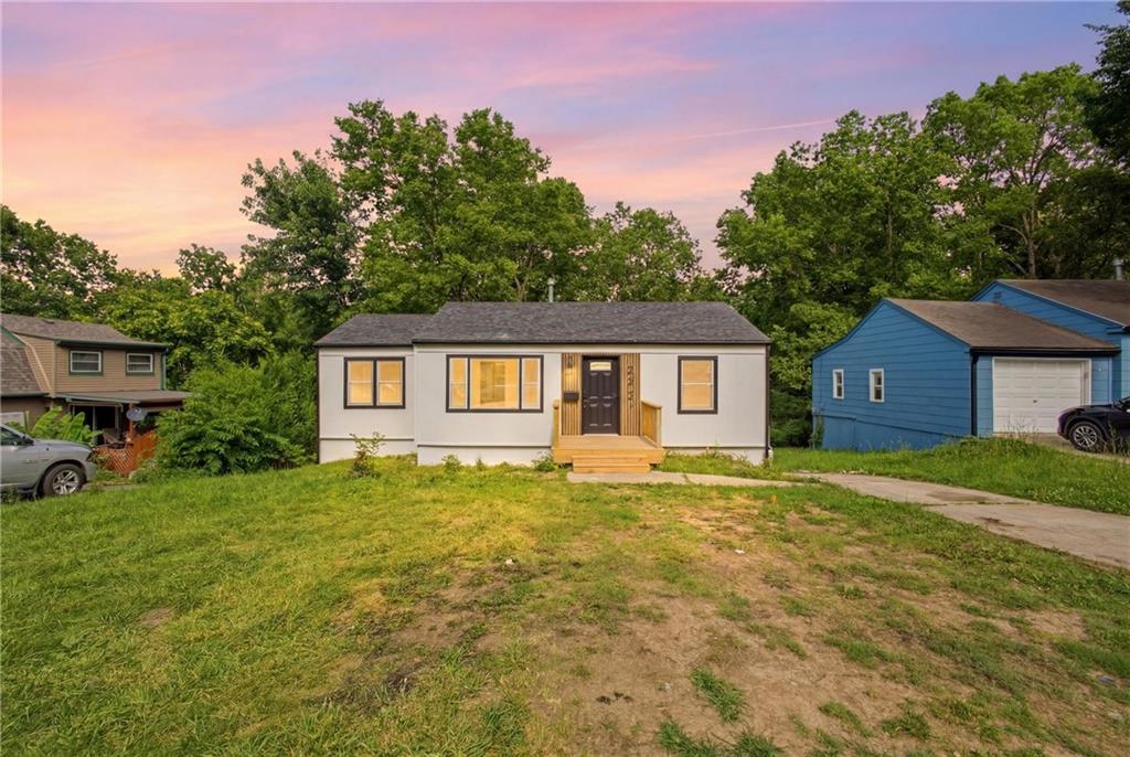 Listing Photo MLS #HMS2627495