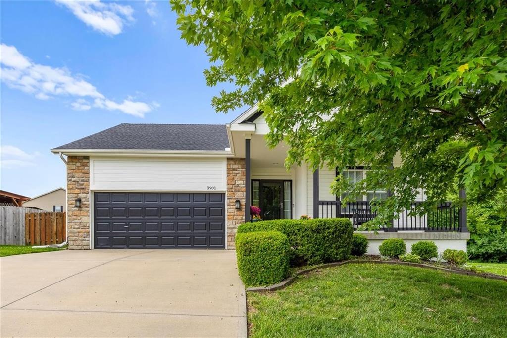Listing Photo MLS #HMS2627529