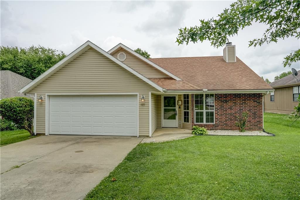Listing Photo MLS #HMS2627534