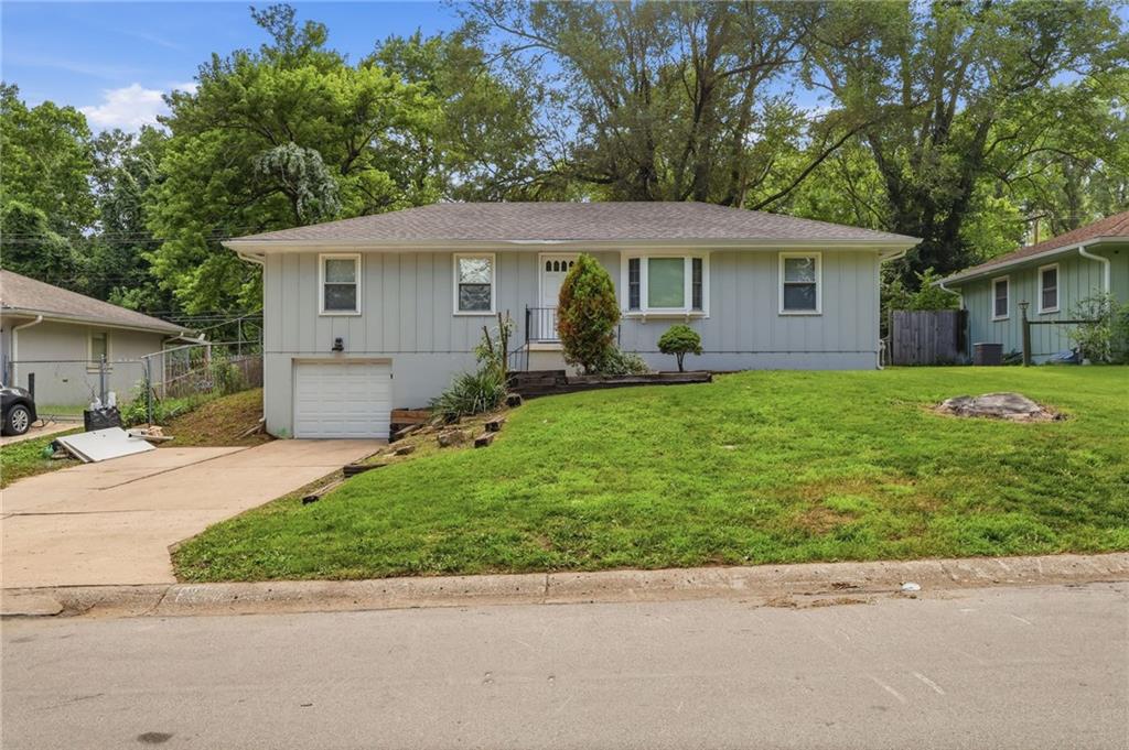 Listing Photo MLS #HMS2627554