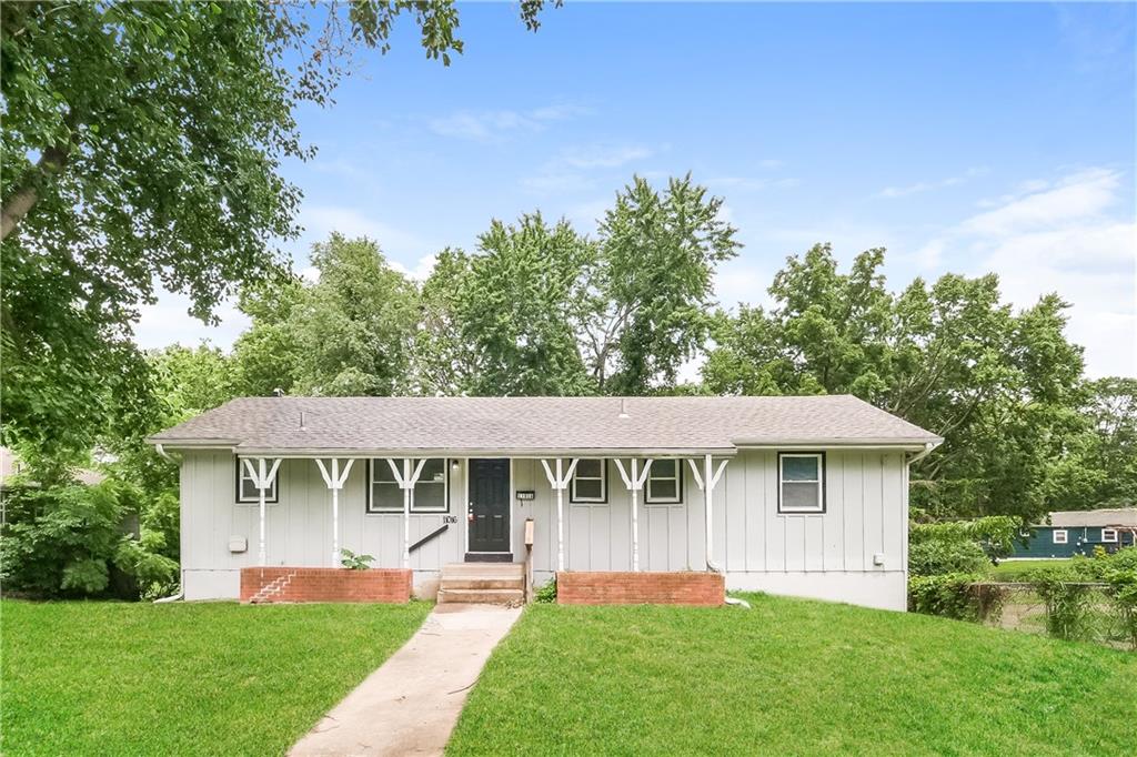 Listing Photo MLS #HMS2627611
