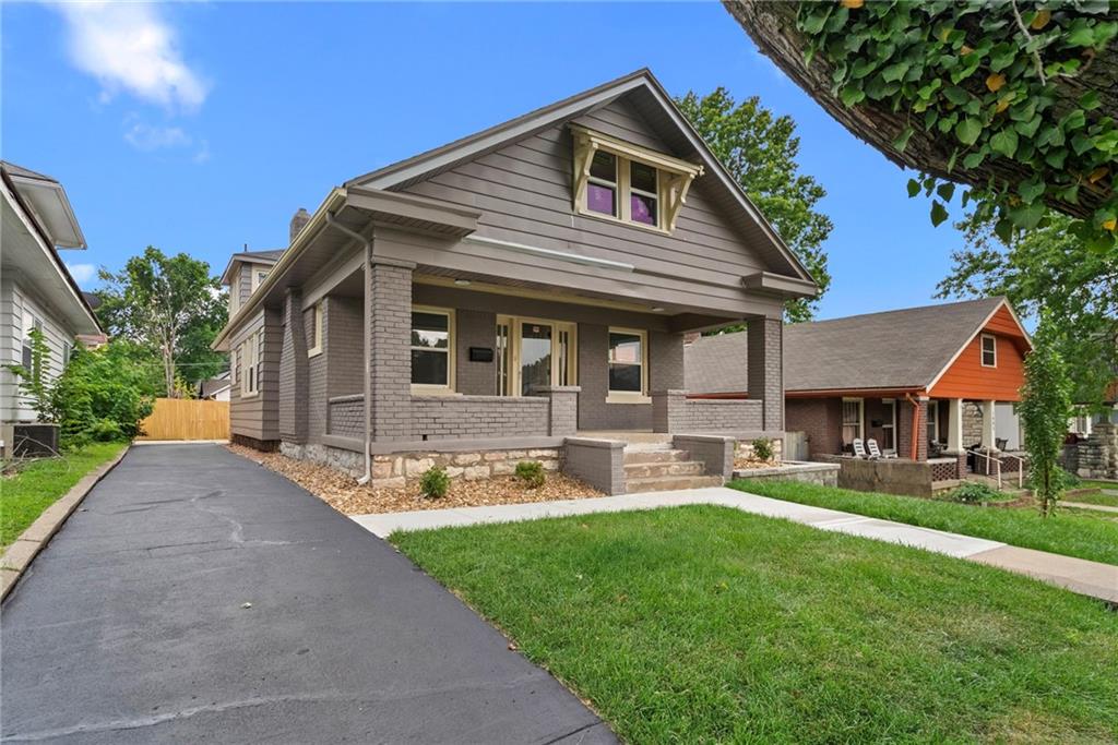 Listing Photo MLS #HMS2627648