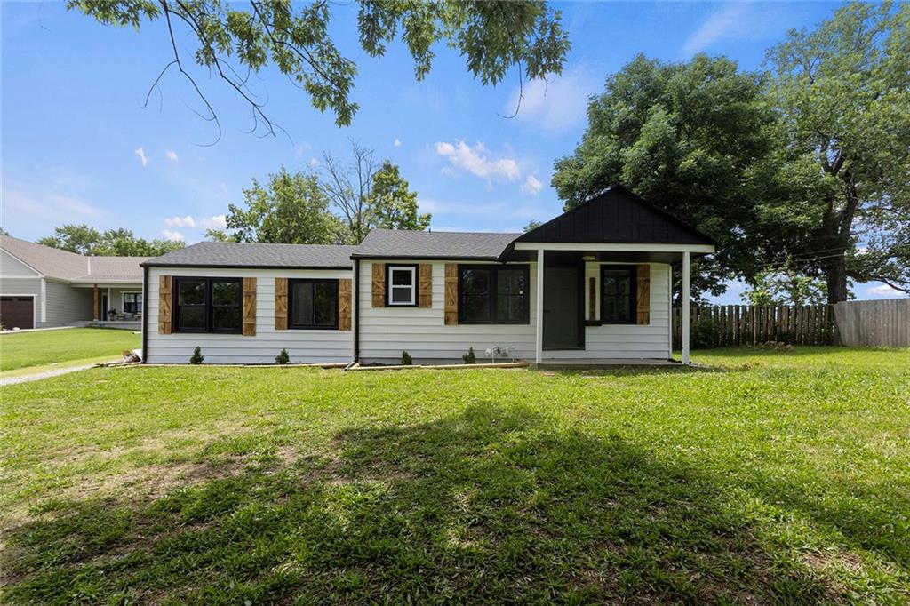Listing Photo MLS #HMS2627694