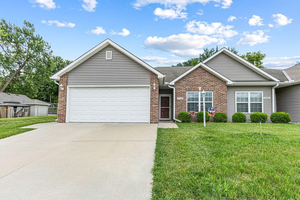 Listing Photo MLS #HMS2627759