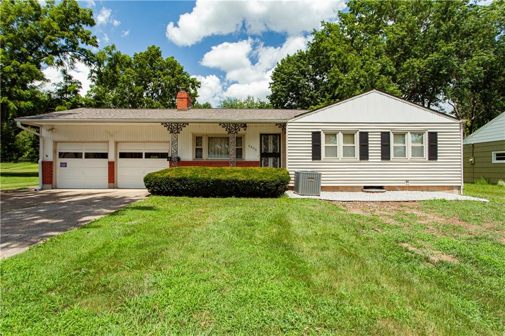Listing Photo MLS #HMS2627806