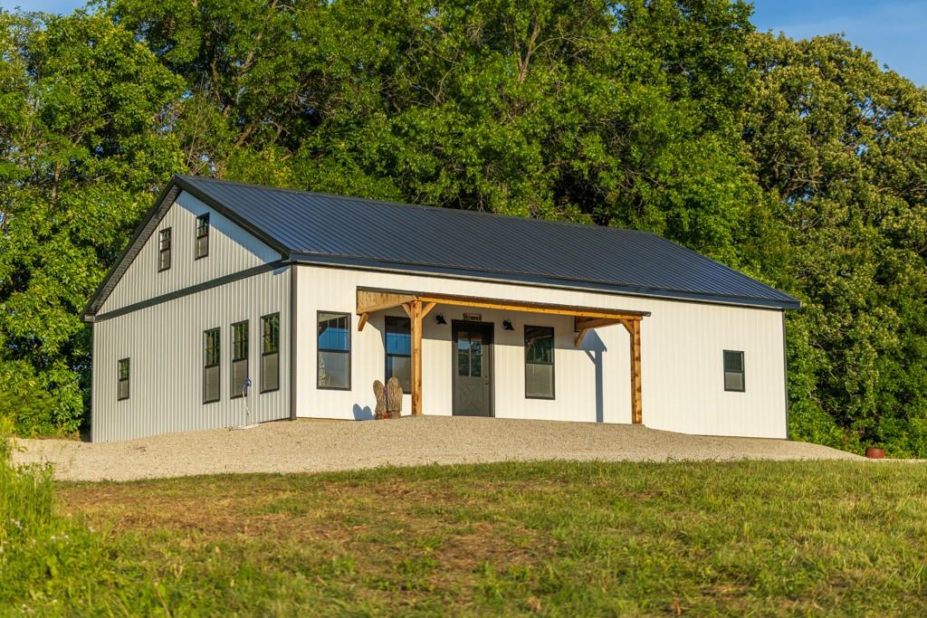 Listing Photo MLS #HMS2627897