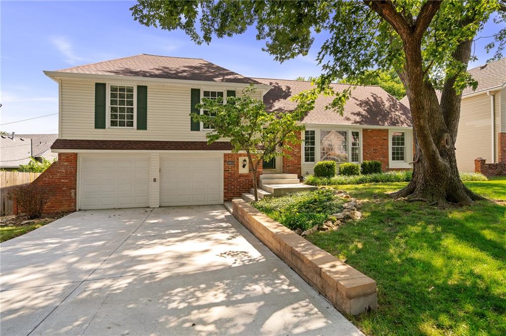 Listing Photo MLS #HMS2627939