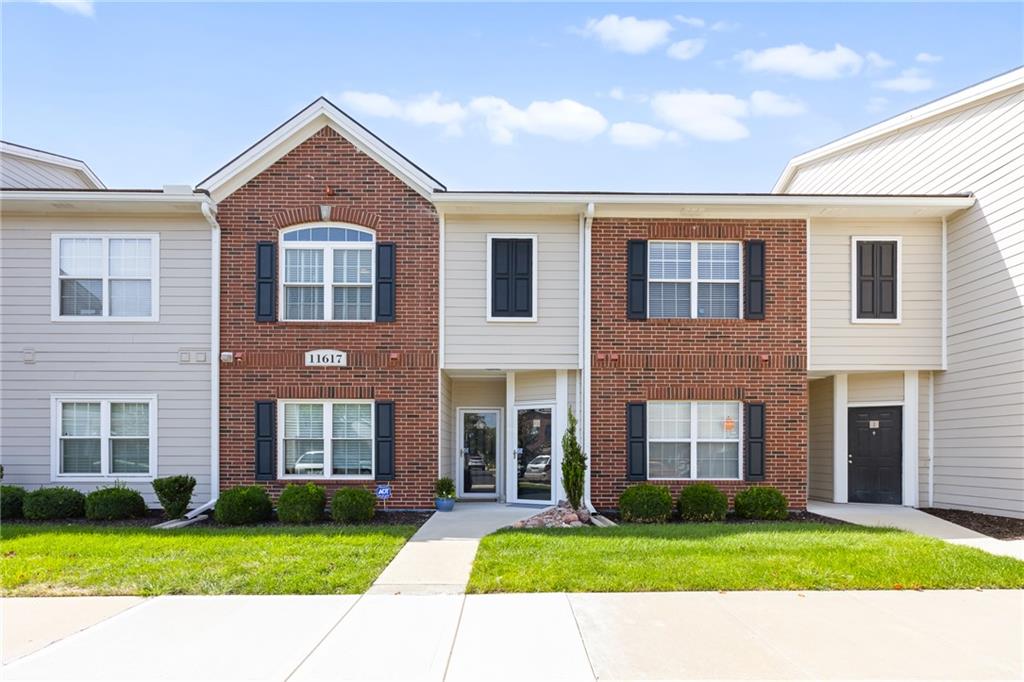 Listing Photo MLS #HMS2627948