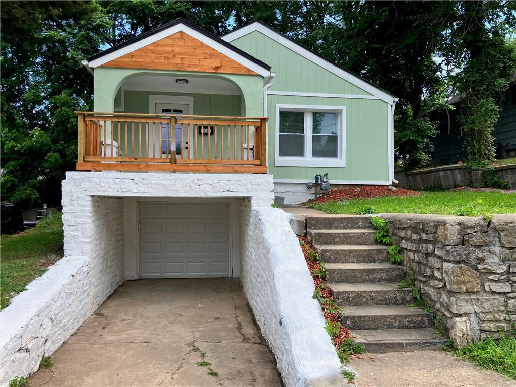 Listing Photo MLS #HMS2627959