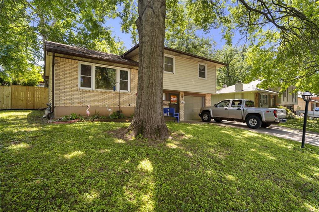 Listing Photo MLS #HMS2627989