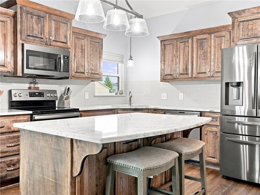 Listing Photo MLS #HMS2628165