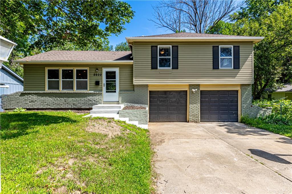 Listing Photo MLS #HMS2628252