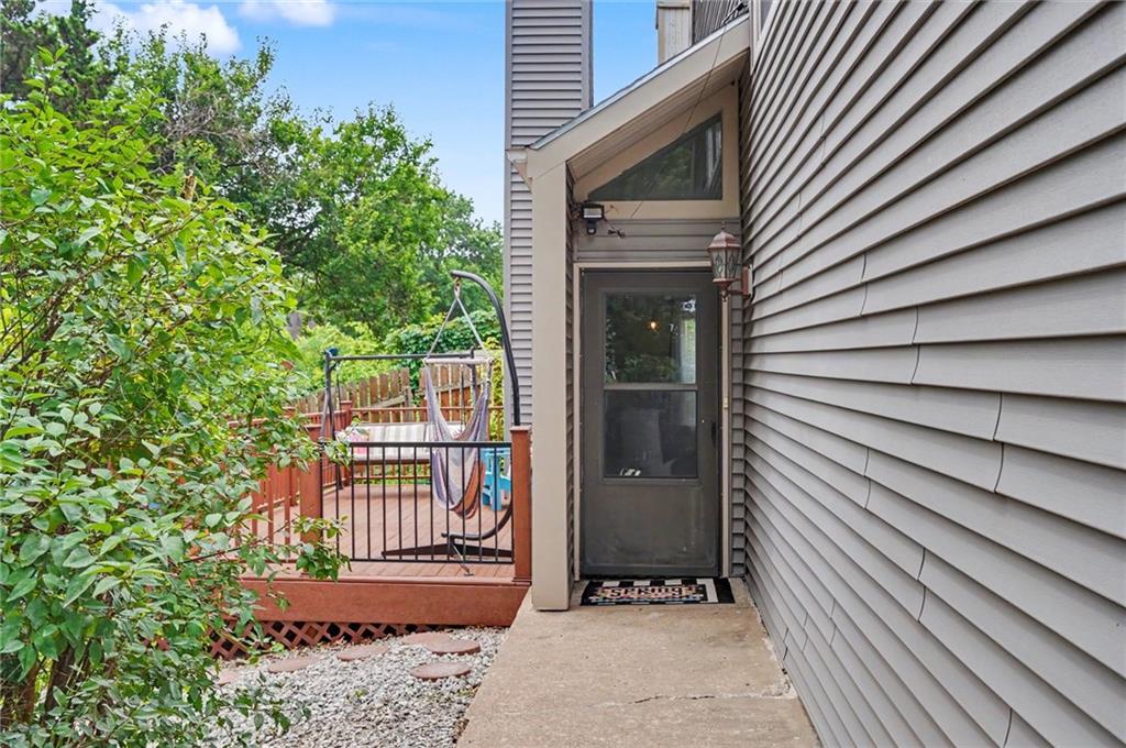 Listing Photo MLS #HMS2628345
