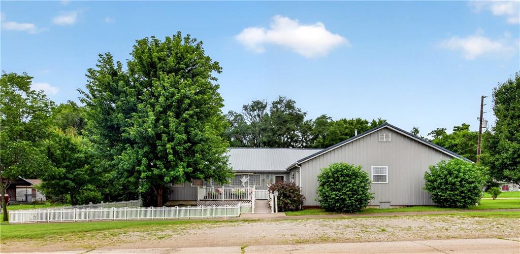 Listing Photo MLS #HMS2628546