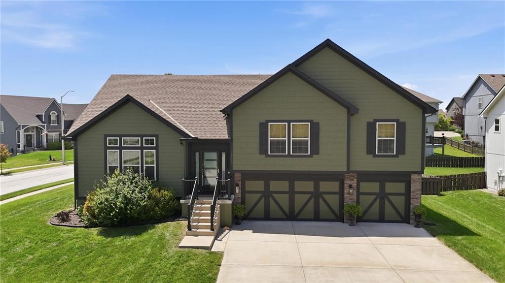 Listing Photo MLS #HMS2628896