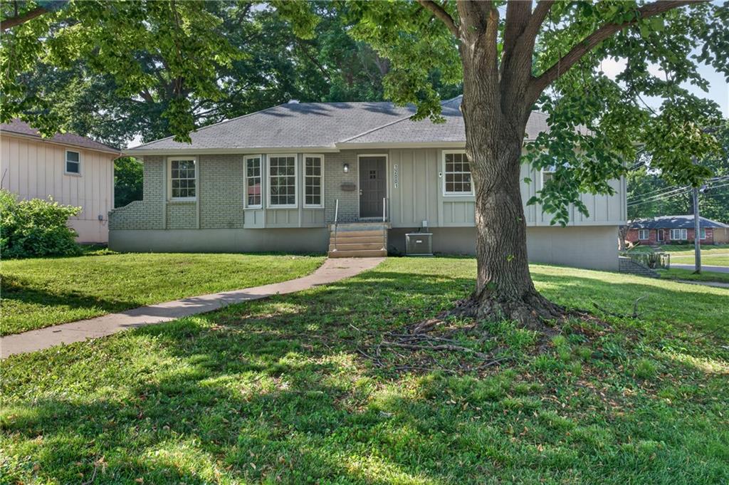 Listing Photo MLS #HMS2628940