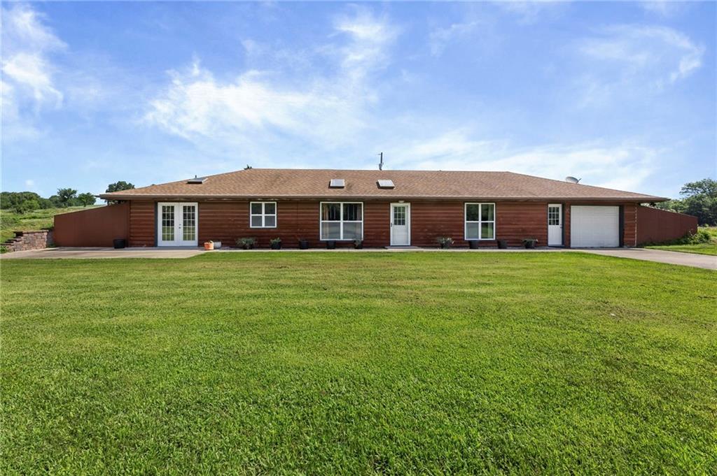 Listing Photo MLS #HMS2629145