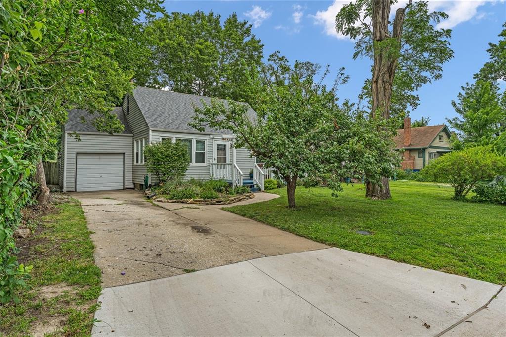 Listing Photo MLS #HMS2629176