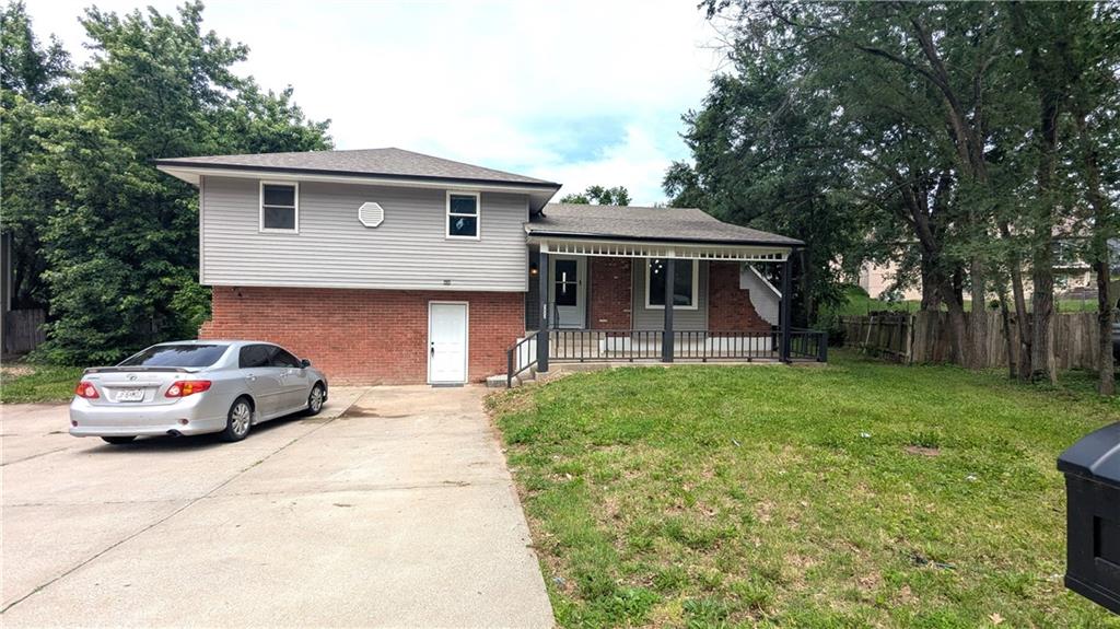 Listing Photo MLS #HMS2629318