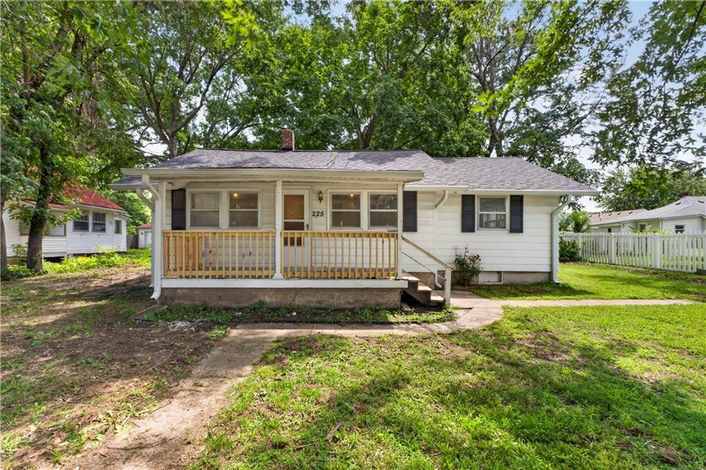 Listing Photo MLS #HMS2629406