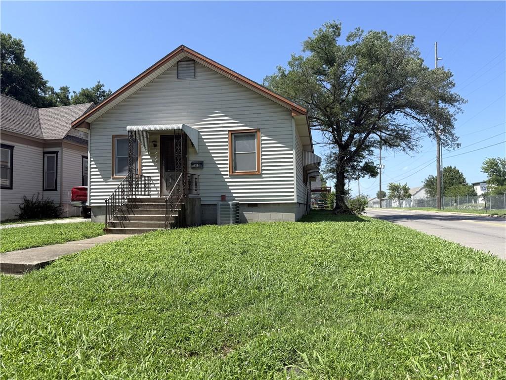Listing Photo MLS #HMS2629504