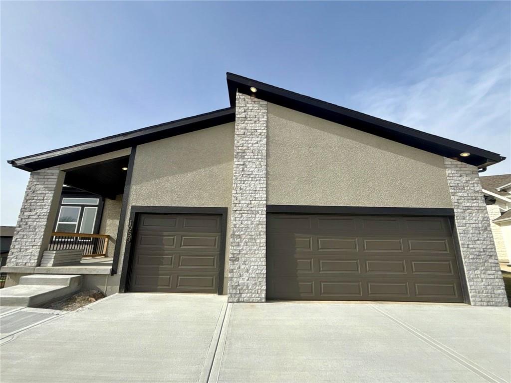 Listing Photo MLS #HMS2629509