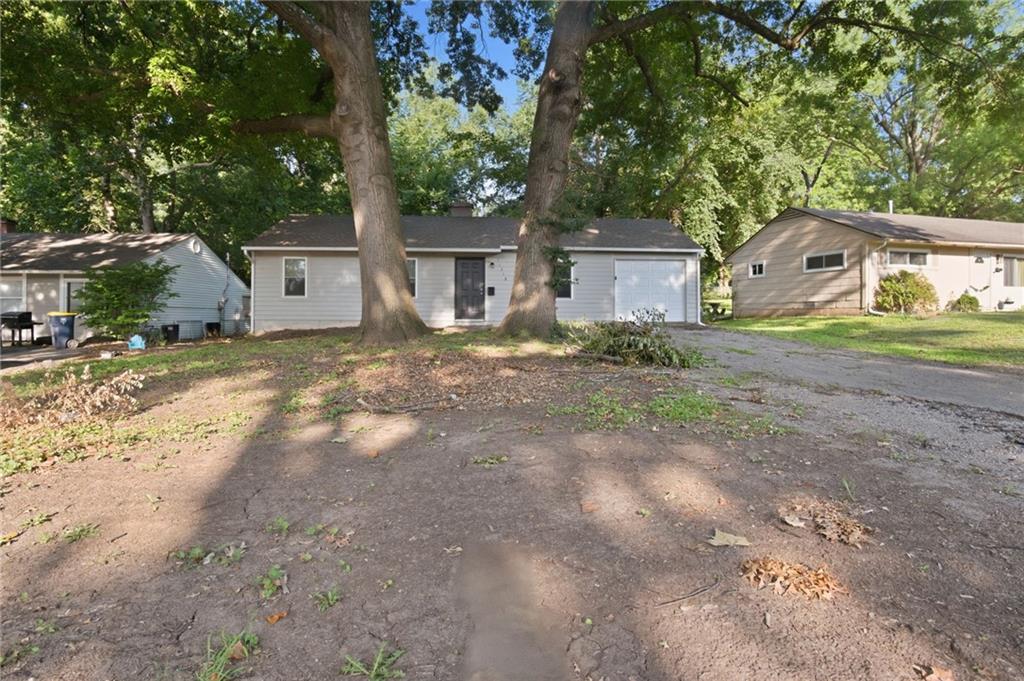 Listing Photo MLS #HMS2629816