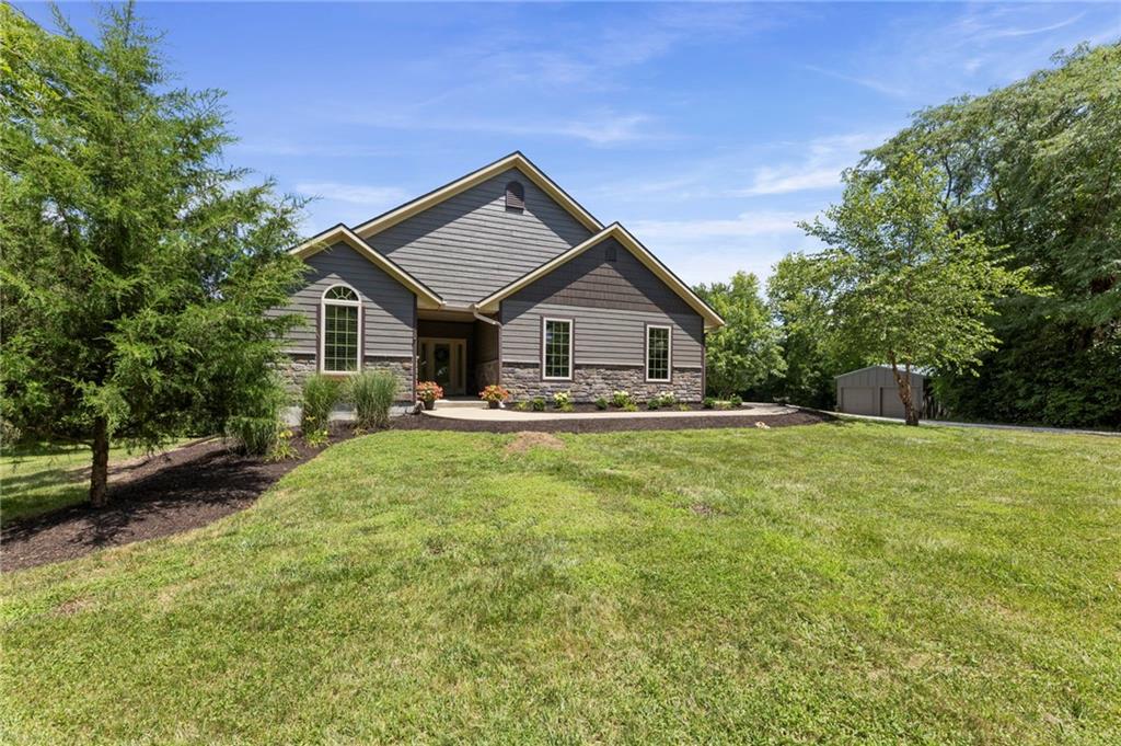 Listing Photo MLS #HMS2629870