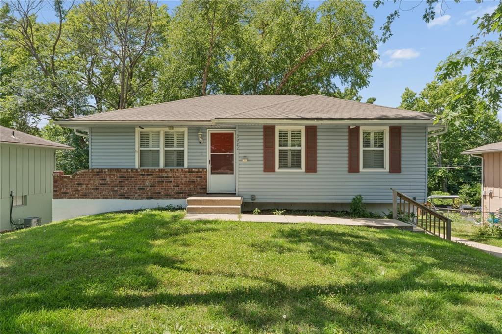 Listing Photo MLS #HMS2629900