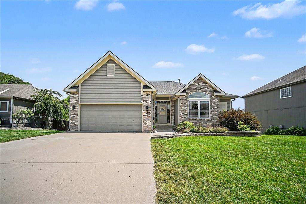 Listing Photo MLS #HMS2629928