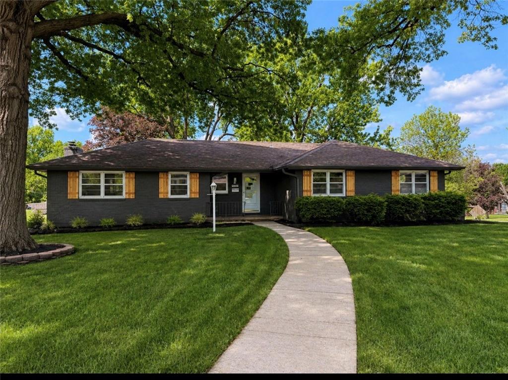 Listing Photo MLS #HMS2630416