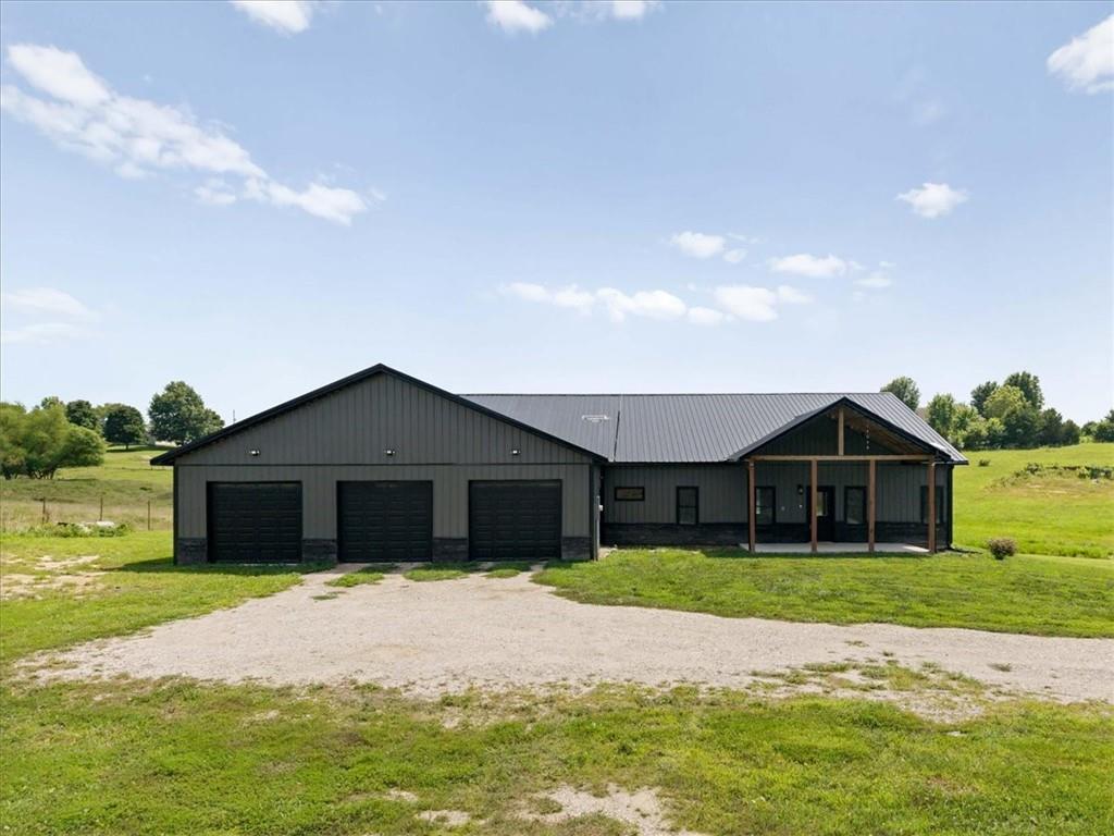 Listing Photo MLS #HMS2630820