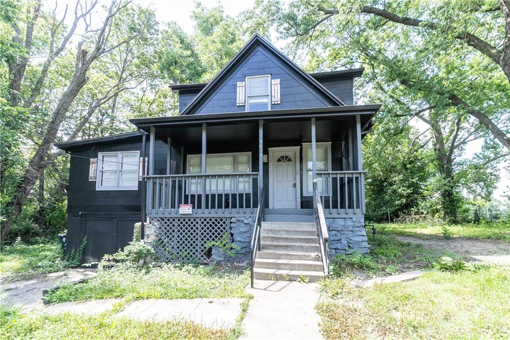 Listing Photo MLS #HMS2631013