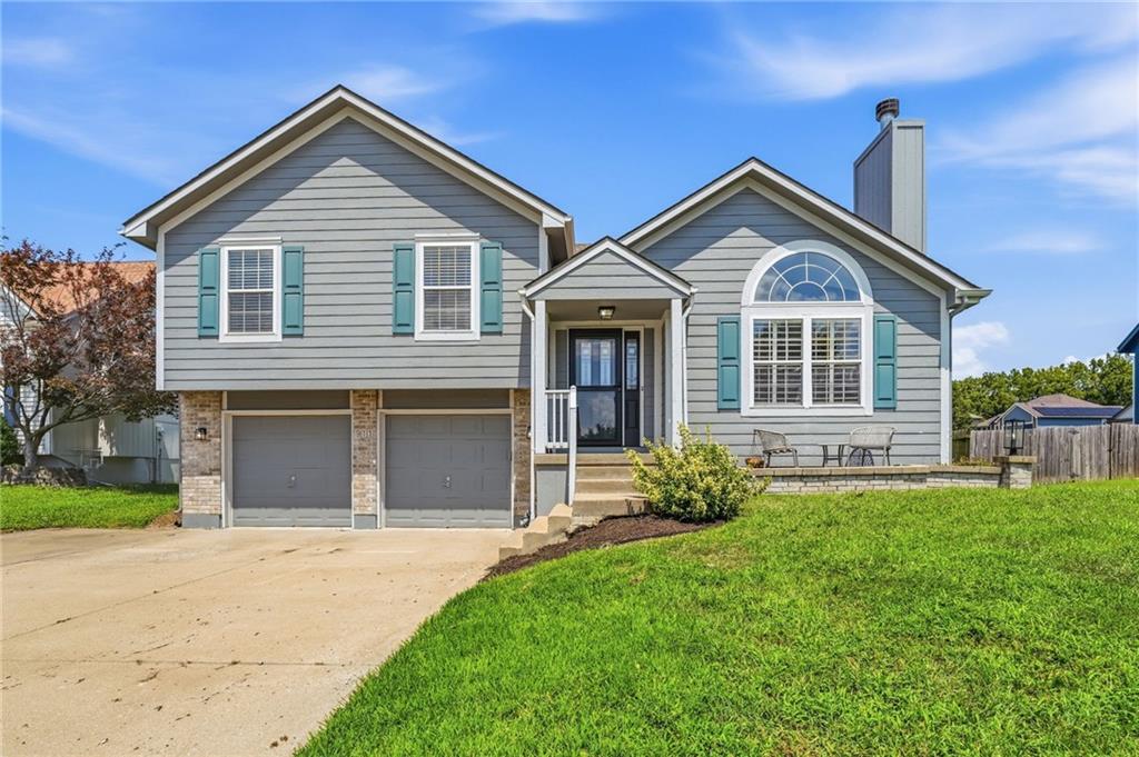 Listing Photo MLS #HMS2631026