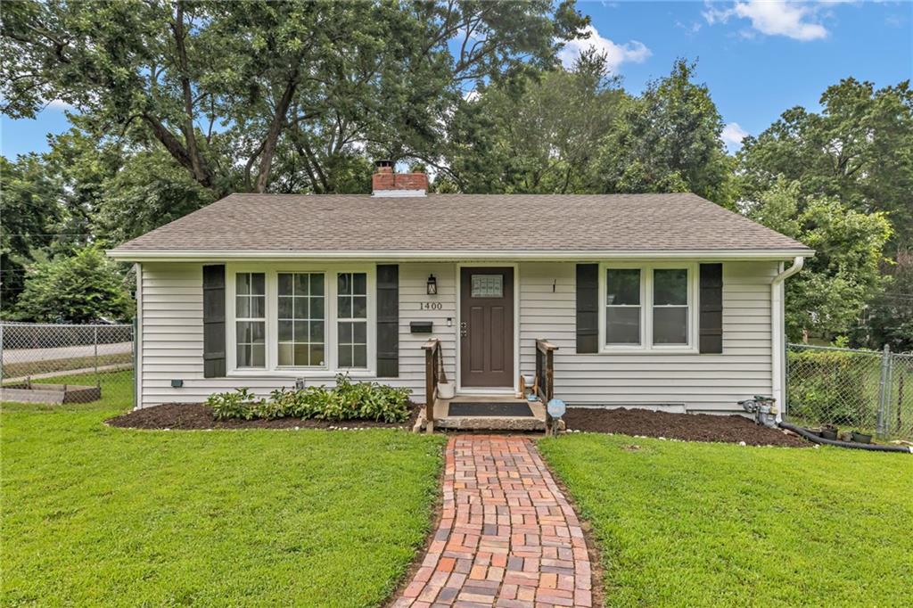 Listing Photo MLS #HMS2631057