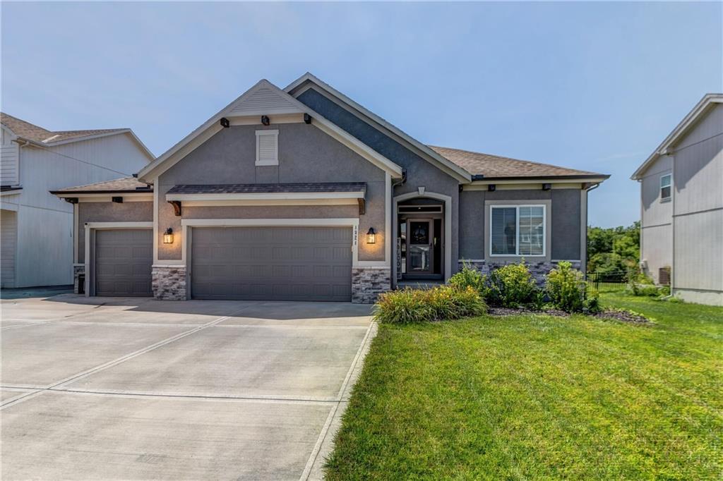 Listing Photo MLS #HMS2631215