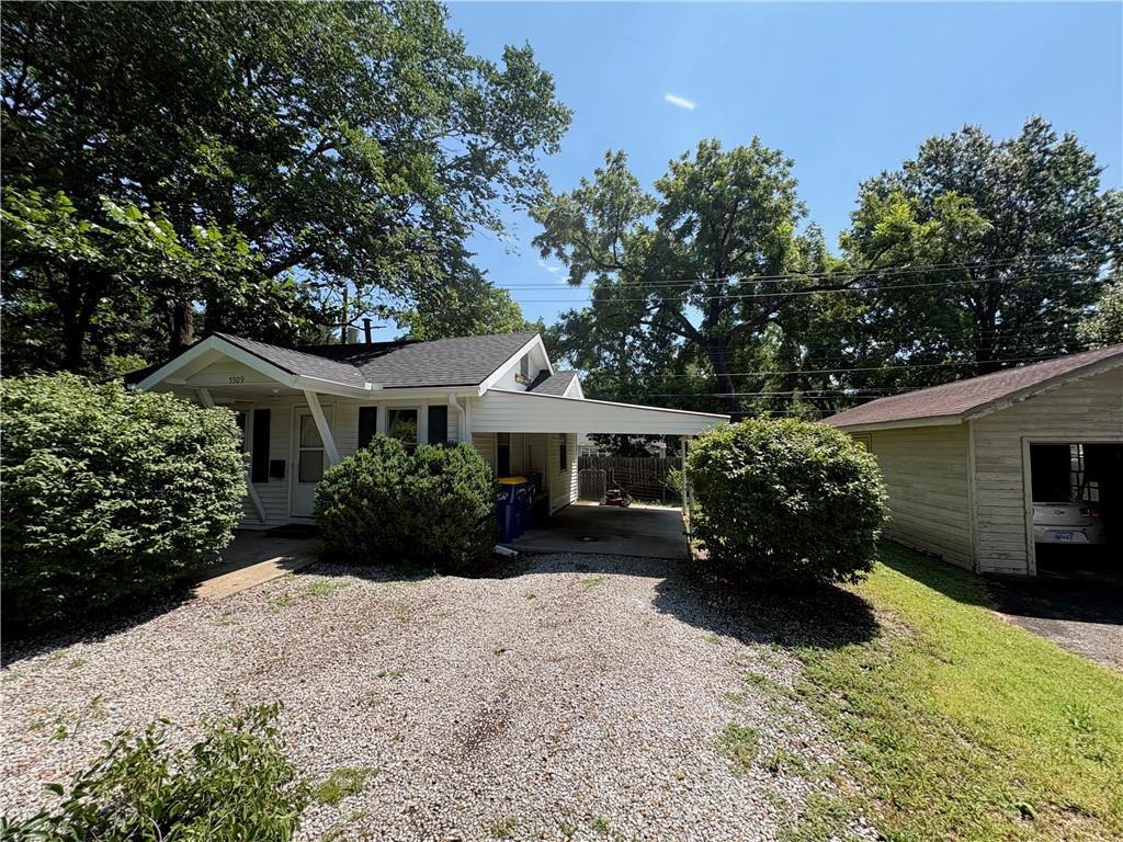 Listing Photo MLS #HMS2631281