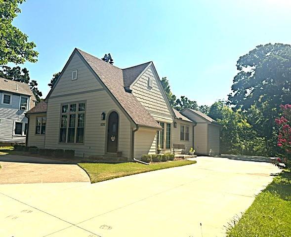 Listing Photo MLS #HMS2631438