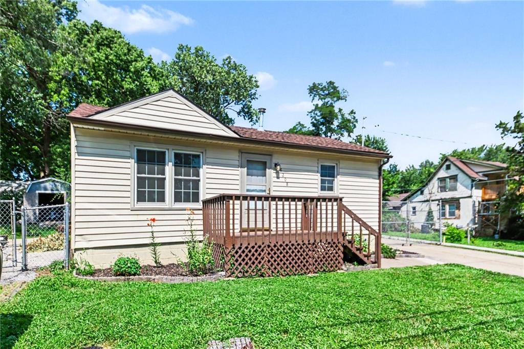 Listing Photo MLS #HMS2631608