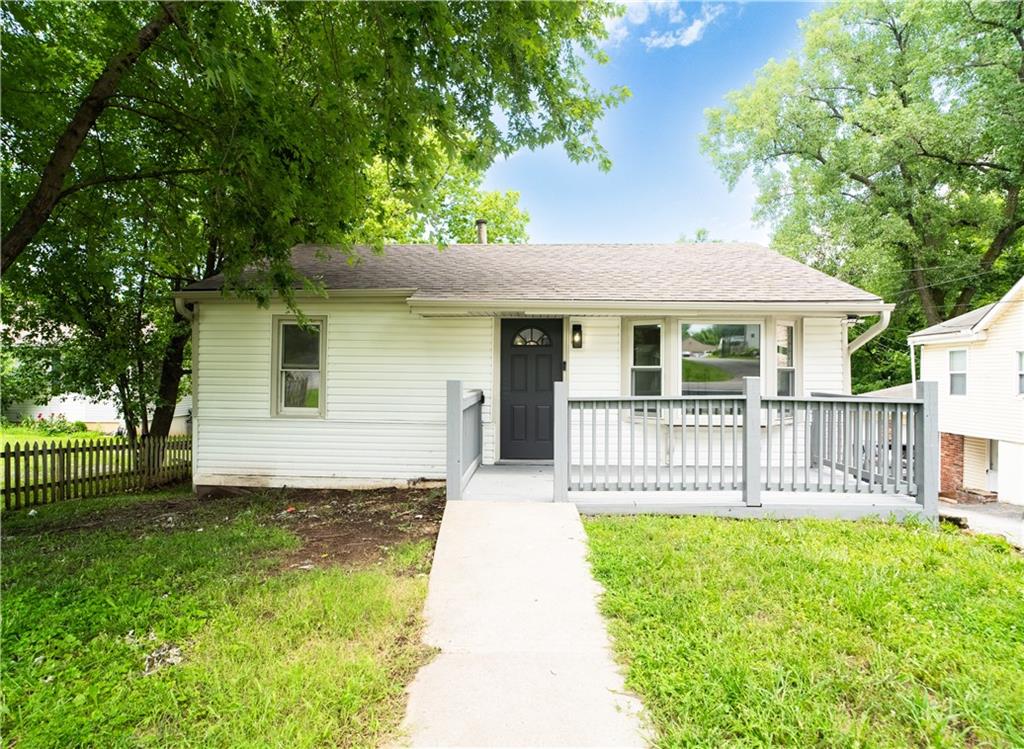 Listing Photo MLS #HMS2631766