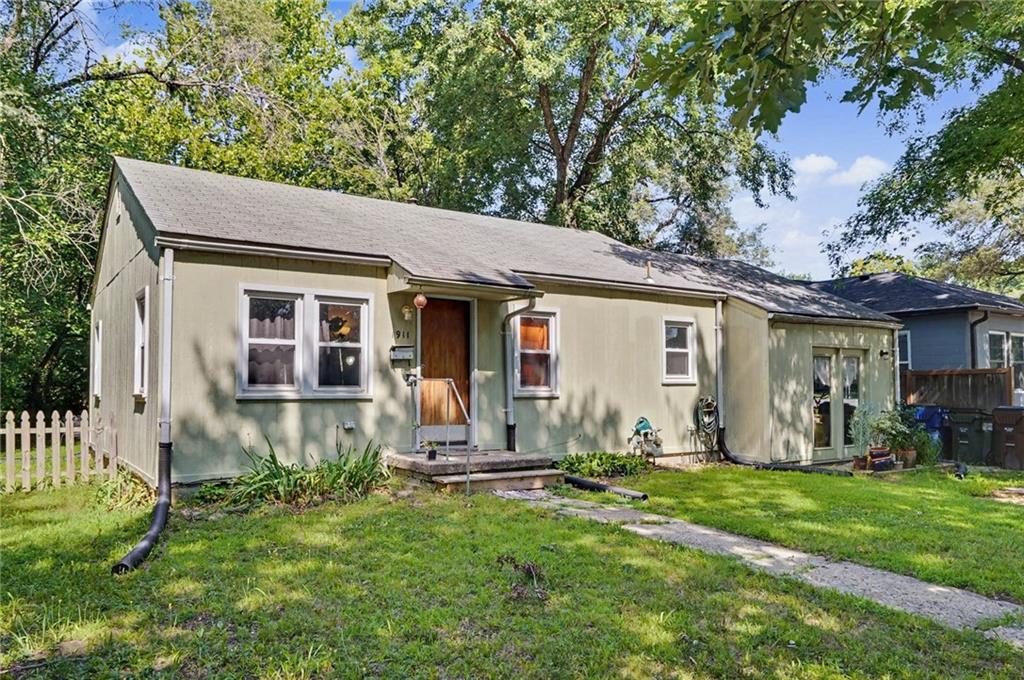 Listing Photo MLS #HMS2631782