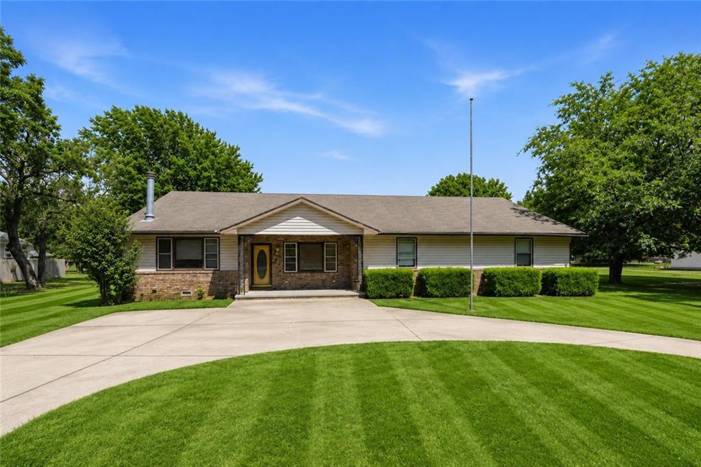 Listing Photo MLS #HMS2631852