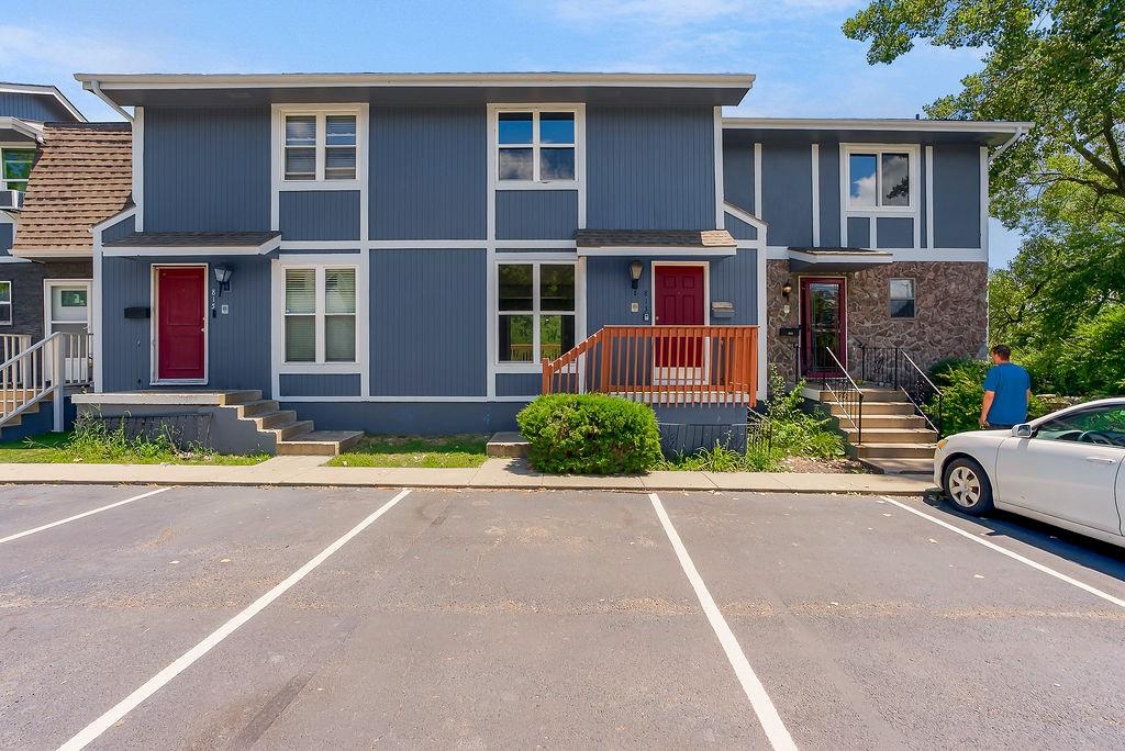 Listing Photo MLS #HMS2631871